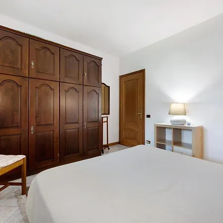 Casa - *